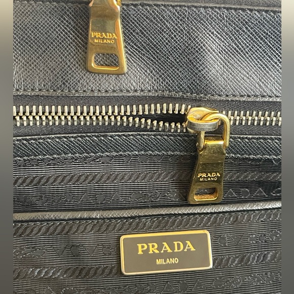 Prada Saffiano Galleria Double Zip Tote Bag - Picture 15 of 15
